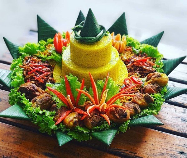 Cara Membuat Makanan Tumpeng