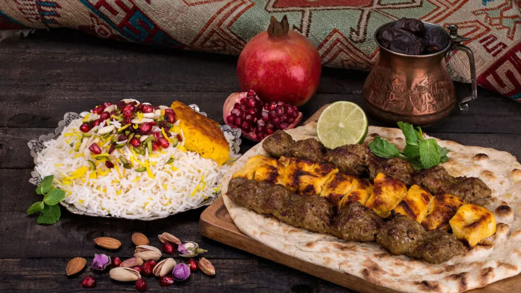 Makanan Khas Iran Cita Rasa Persia yang Kaya Rempah