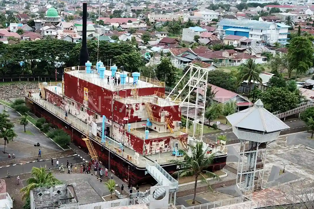 PLTD Apung, Tempat Wisata Banda Aceh yang Selalu Bikin Pengunjung Terpukau